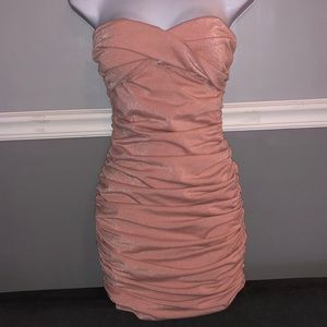 Scrunch FashionNova mini dress with zipper !